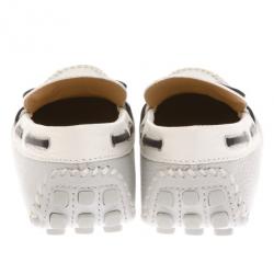 مملوكة مسبقًا Louis Vuitton White Leather Arizona Loafers Size 41.5