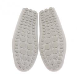 مملوكة مسبقًا Louis Vuitton White Leather Arizona Loafers Size 41.5