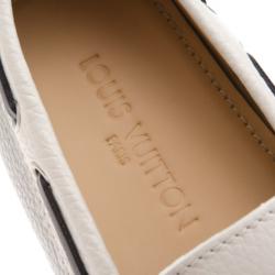 مملوكة مسبقًا Louis Vuitton White Leather Arizona Loafers Size 41.5