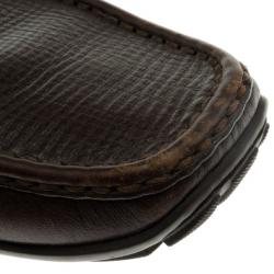 مملوكة مسبقًا Louis Vuitton Brown Embossed Leather Flower Logo Loafers Size 42