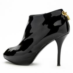 مملوكة مسبقًا Louis Vuitton Black Patent Oh Really! Peep Toe Ankle Boots Size 38 