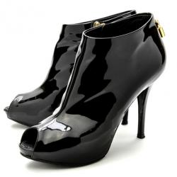 مملوكة مسبقًا Louis Vuitton Black Patent Oh Really! Peep Toe Ankle Boots Size 38 