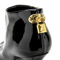 مملوكة مسبقًا Louis Vuitton Black Patent Oh Really! Peep Toe Ankle Boots Size 38 