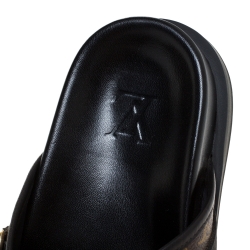 مملوكة مسبقًا Louis Vuitton Brown/Black Monogram Canvas And Nylon Honolulu Flat Sandals Size 42.5