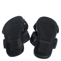 مملوكة مسبقًا Louis Vuitton Black Leather And Denim Cross Strap Sandals Size 42.5