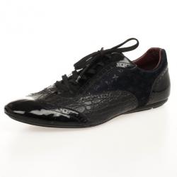 مملوكة مسبقًا Louis Vuitton Black Croc Embossed Patent Sneakers Size 43