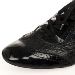 مملوكة مسبقًا Louis Vuitton Black Croc Embossed Patent Sneakers Size 43