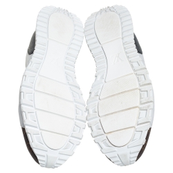 مملوكة مسبقًا Louis Vuitton Tricolor Monogram Run Away Low Top Sneakers Size 44
