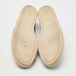 مملوكة مسبقًا Louis Vuitton Navy Blue Monogram Denim Starboard Espadrille Loafers Size 39  