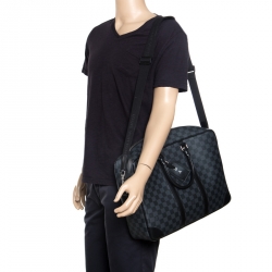 Necéssaire Masculina Voyage em canvas Damier Graphite - LOUIS VUITTON®