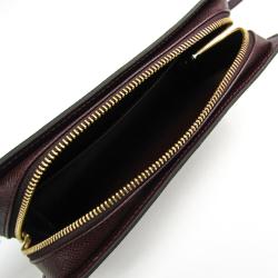 مملوكة مسبقًا Louis Vuitton Burgundy Taiga Leather Pochette Baikal Clutch Bag