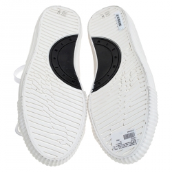 مملوكة مسبقًا حذاء رياضي أم سي كيو باي اليكساندر ماكوين سوالو بليمسول منخفض من أعلى جلد و مطاط أبيض و أسود مقاس 43 مقاس 40