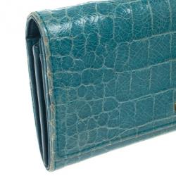 مملوكة مسبقًا Miu Miu Blue Croc Print Patent Flap Continental Wallet