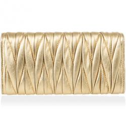 مملوكة مسبقًا محفظة ميو ميو جلد مبطنة ذهبية