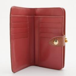 مملوكة مسبقًا Miu Miu Pink Croc Leather Wallet