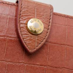 مملوكة مسبقًا Miu Miu Pink Croc Leather Wallet