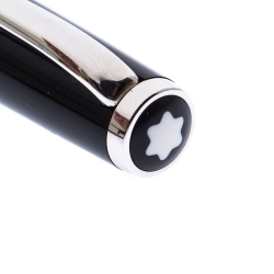 Pre Owned Montblanc Black Resin Platinum Finish Ballpoint Pen 
