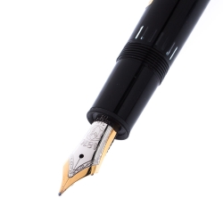 Pre Owned Montblanc Black Resin Meisterstuck Classique LeGrand Fountain Pen