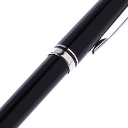 Pre Owned Montblanc Black Resin Platinum Finish Ballpoint Pen 