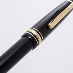 مملوكة مسبقًا Montblanc Meisterstuck Classique Ball Point Pen 0.7mm