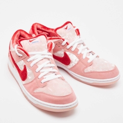 Pre Owned Nike SB Dunk Pink Velvet Strangelove Low Top Sneakers Size 47.5