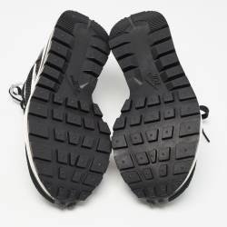 Nike x Sacai Black/White  Mesh and Suede Vaporwaffle Sneakers Size 40.5