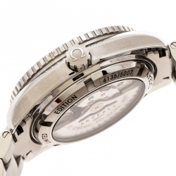 Pre Owned Omega Black Stainless Steel Seamaster Planet Ocean 600M James Bond 007 "SKYFALL" Limited Edition Men's Wristwatch 42 mm