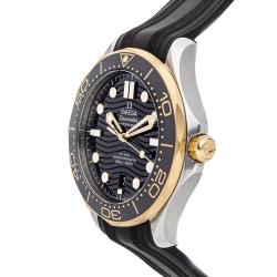 Pre Owned Omega Black 18K Yellow Gold And Stainless Steel Seamaster Diver 300m 210.22.42.20.01.001 Men's Wristwatch 42 MM