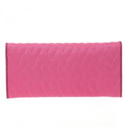 مملوكة مسبقًا Prada Pink Quilted Nylon Flap Wallet