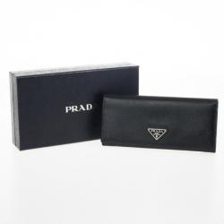 مملوكة مسبقًا Prada Black Leather Saffiano Long Flap Wallet