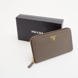 Pre Owned Prada Beige Soft Calf Continental Wallet