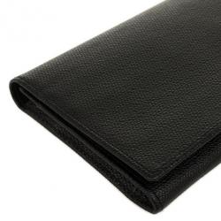 مملوكة مسبقًا Yves Saint Laurent Black Leather Classic Large Wallet 