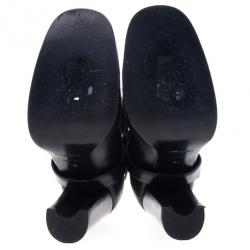 مملوكة مسبقًا Yves Saint Laurent Black Leather Signature Buckle Ankle Boots Size 39