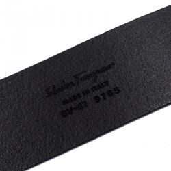 Pre Owned Salvatore Ferragamo Black Leather Gancini Belt 105CM
