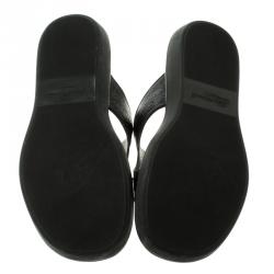 Pre Owned Salvatore Ferragamo Black Gancio Embossed Leather Raja Flat Sandals Size 43