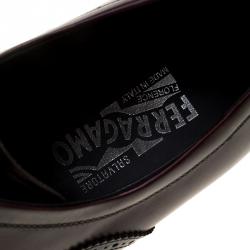 Pre Owned حذاء سالفاتوري فيراغامو دربي مورانو بروغ برباط جلد لونين مقاس 42.5