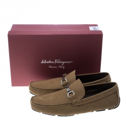 مملوكة مسبقًا Salvatore Ferragamo Dark Beige Nubuck Londra Loafers Size 44