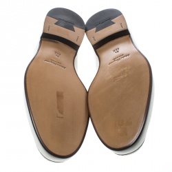 Pre Owned حذاء لوفرز سالفاتوري فيراغامو مايسون جلد أبيض مقاس 42.5