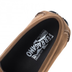 مملوكة مسبقًا حذاء لوفرز سالفاتوري فيراغامو لوندرا جلد نوبوك بيج داكن مقاس 44