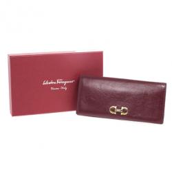 مملوكة مسبقًا Salvatore Ferragamo Gancini Bordeaux Continental Wallet