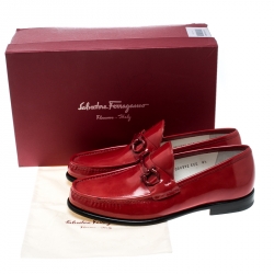 Pre Owned حذاء لوفرز سالفاتوري فيراغامو ماسون جلد أسود لامع مقاس 41.5