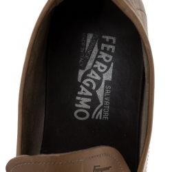 مملوكة مسبقًا Salvatore Ferragamo Brown Leather Loafers Size 43