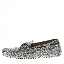 مملوكة مسبقًا حذاء لوفرز تودز جلد رصاصي مزين بطباعة وفيونكة مقاس 42