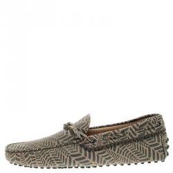 Pre Owned حذاء لوفرز تودز فيونكة جلد مطبوع رمادي وبيج مقاس 42.5 