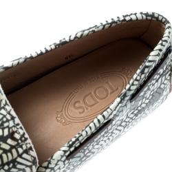 مملوكة مسبقًا Tod's Green Abstract Print Leather Bow Loafers Size 42.5