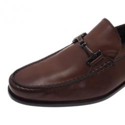 مملوكة مسبقًا حذاء لوفر تودز إبزيم هورسبت جلد بني مقاس 44.5