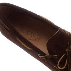 مملوكة مسبقًا حذاء تود جلد سويدي بني فيونكة بدون كعب مقاس 43