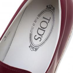 Pre Owned حذاء إسبادريل رياضي تودز جلد عنابي نمط سليب أون مقاس 42