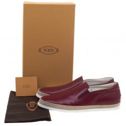 Pre Owned حذاء إسبادريل رياضي تودز جلد عنابي نمط سليب أون مقاس 42