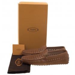 Pre Owned حذاء لوفرز تودز جلد بني مثقب مقاس 44.5